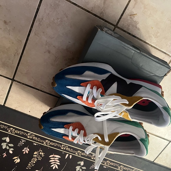 New Balance - Picture 3 of 3